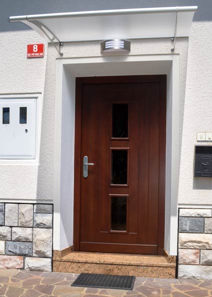 Elegantna vhodna vrata za dom ali stanovanje