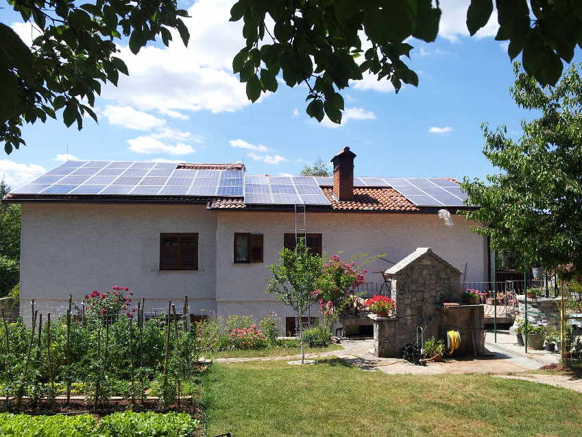 fotovoltaika za hišo fotovoltaična energija za hišo (dom)
