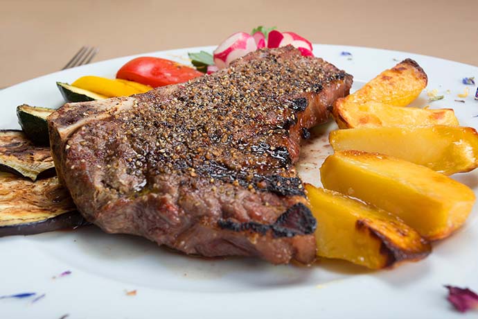 Goveji steak v omaki