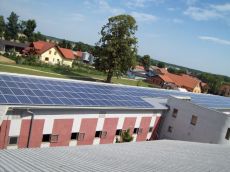 Sončna elektrarna za vikend ali hišna elektrarna: kakšne so izkušnje?