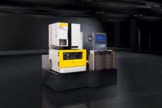 Žična erozija Fanuc in potopna erozija: elektro erozija z EDM stroji!
